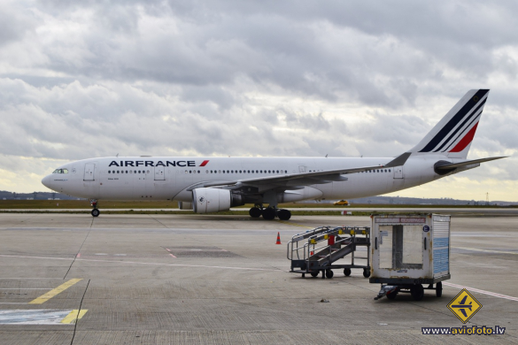 Airbus A330-203